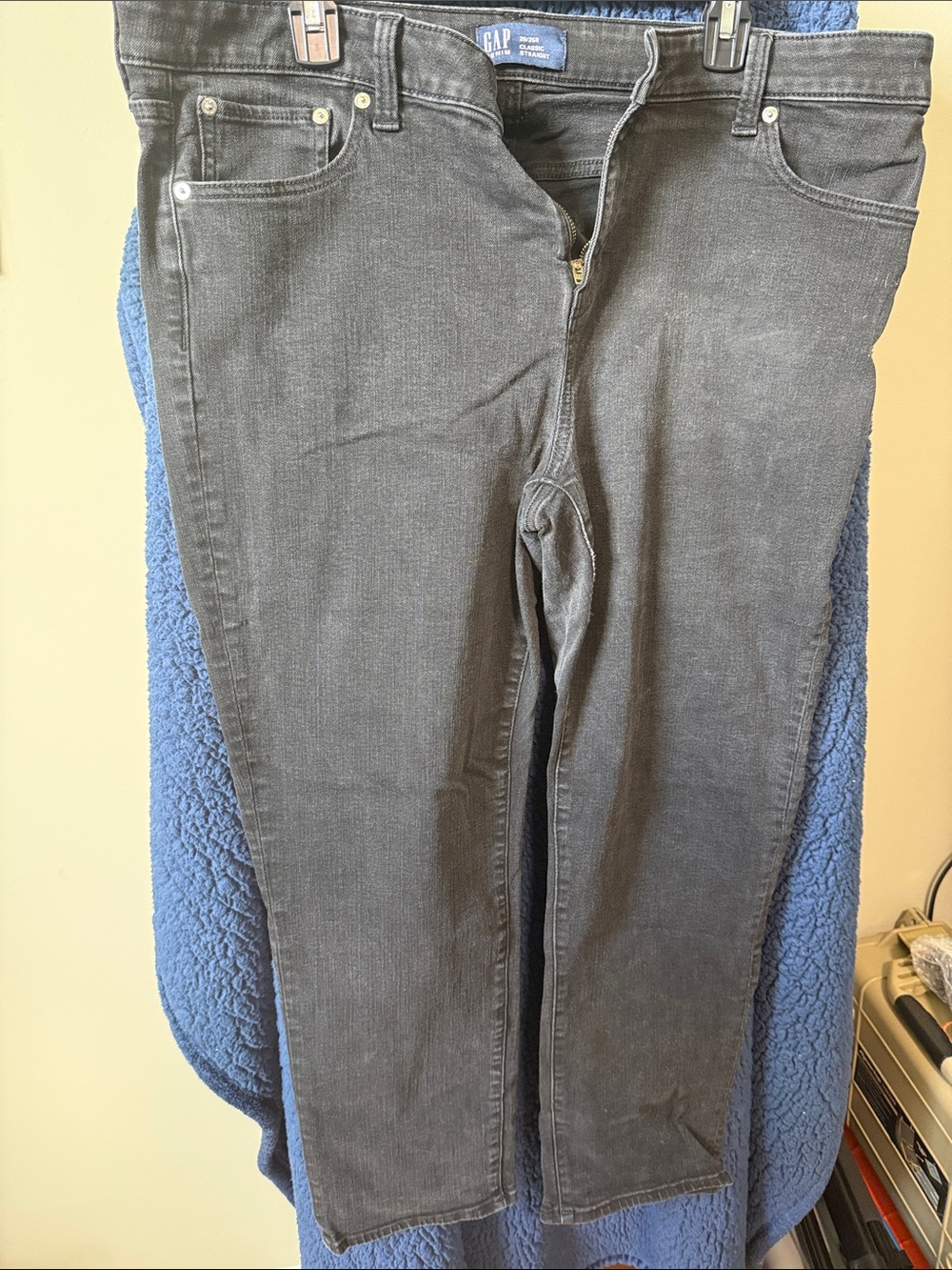 GAP Women's Black Straight Jeans (112)